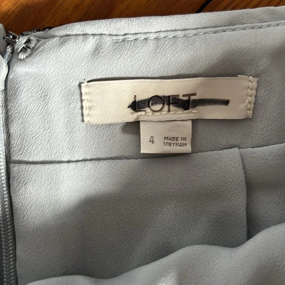 LOFT Festive Silver Metallic Sequins Faux Wrap Mini Skirt - Size 4 - Picture 6 of 7